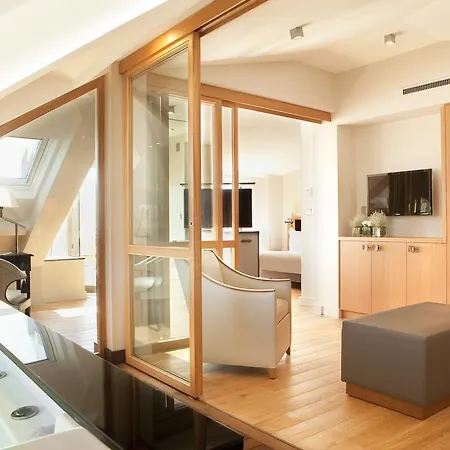 Отель Grand De L'ocean 4*